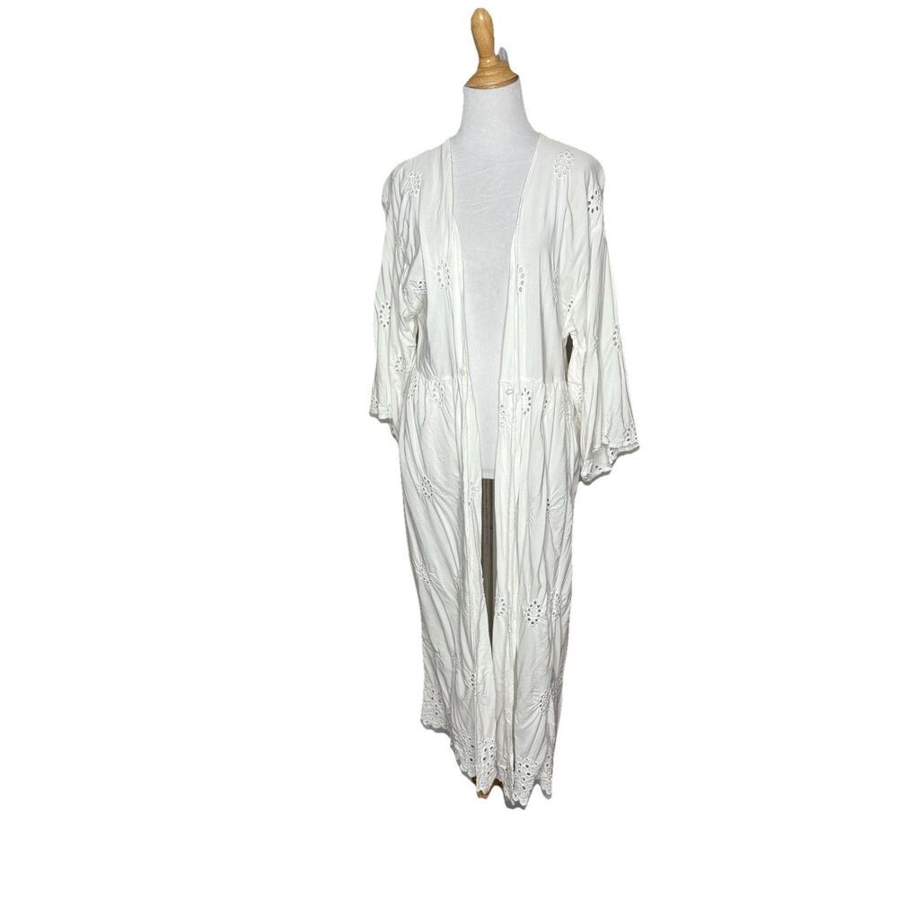 TIME and TRU White Eyelet Duster Kimono One Button Coverup Size L/ XL Womens